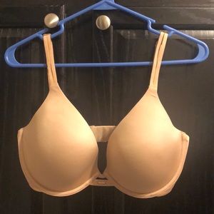 Victoria’s Secret Very Sexy bra 34DDD
